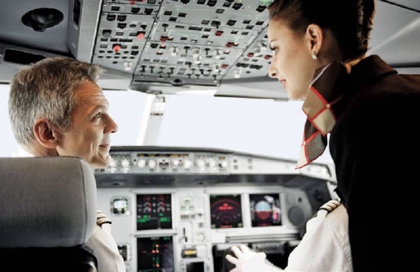 How do pilots increase their resilience?